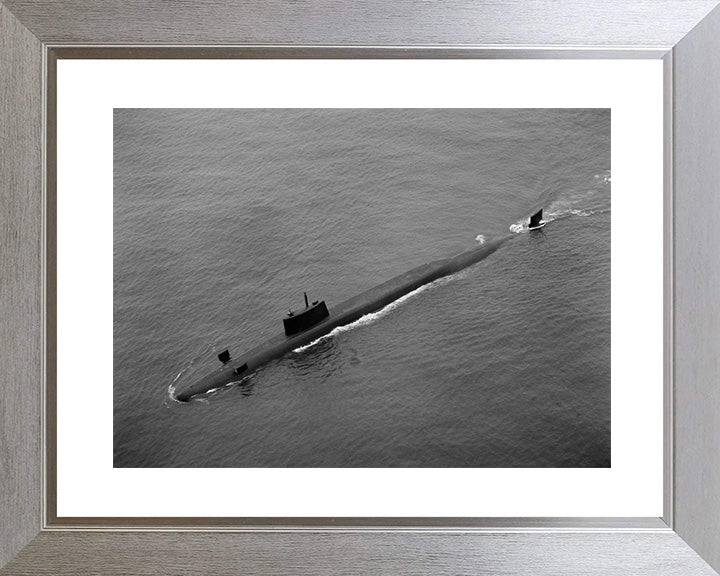 HMS Resolution S22 Royal Navy Resolution class Submarine Photo Print or Framed Print - Hampshire Prints