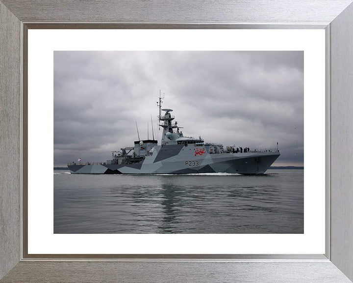 HMS Tamar P233 | Photo Print | Framed Print | River Class | Patrol Vessel | Royal Navy Hampshire Prints
