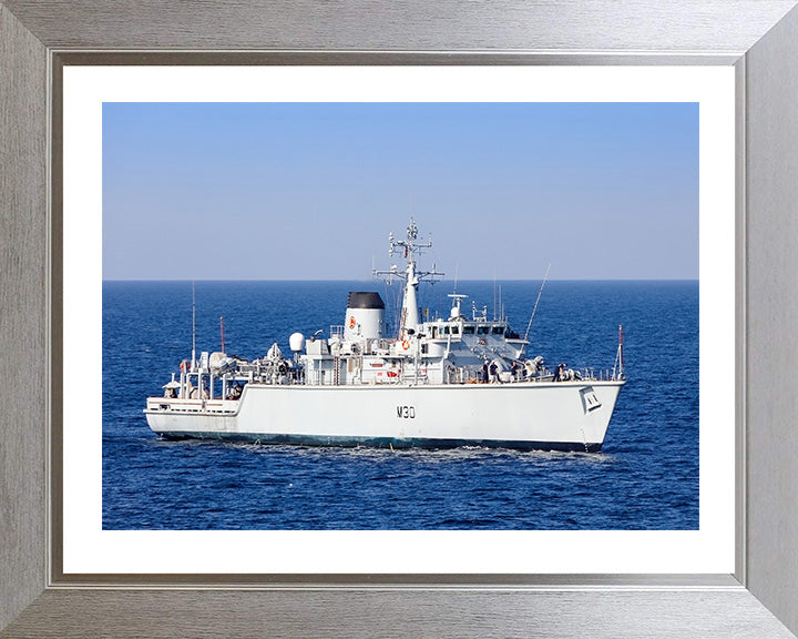HMS Ledbury M30 | Photo Print | Framed Print | Hunt Class | Minesweeper | Royal Navy Hampshire Prints