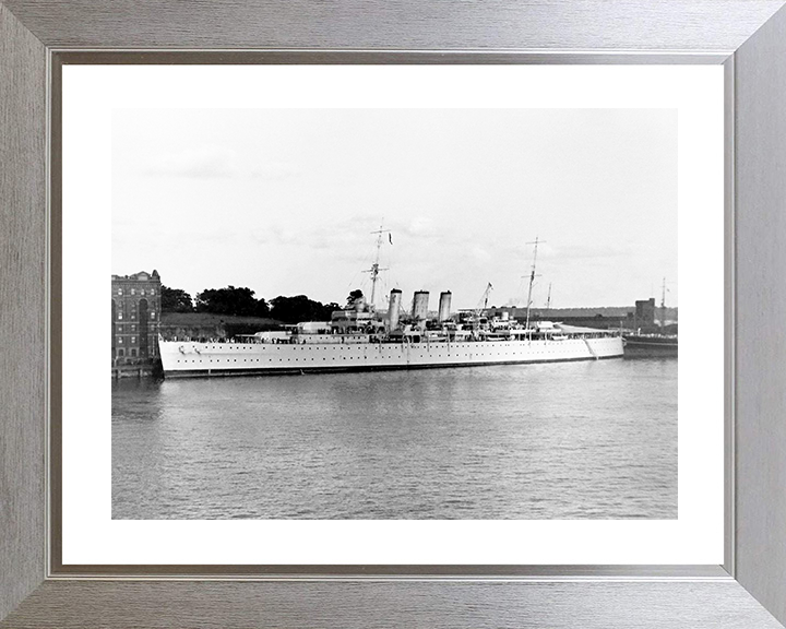 HMS Dorsetshire (40) Royal Navy County Class Cruiser Alongside Photo Print Wall Art Decor Posters, Prints, & Visual Artwork Hampshire Prints 10 x 8 Silver Frame Yes