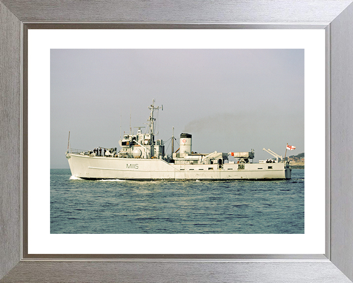 HMS Bronington (M1115) Royal Navy Ton Class Minesweeper Port Side View Photo Print Wall Art Decor Posters, Prints, & Visual Artwork Hampshire Prints 10 x 8 Silver Frame Yes