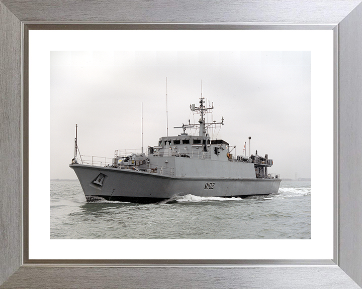 HMS Inverness (M102) Photo Print - at sea - Royal Navy Sandown Class Minehunter