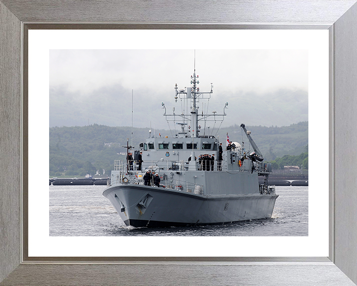 HMS Blyth (M111) Photo Print - Deploys 2012 - Royal Navy Sandown Class Minehunter Posters, Prints, & Visual Artwork Hampshire Prints 10 x 8 Silver Frame Yes