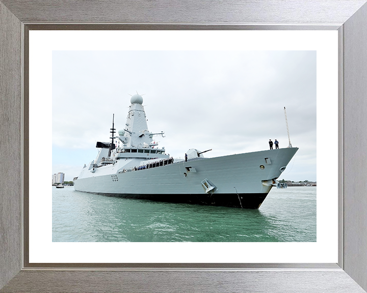 HMS Dauntless (D33) Royal Navy Type 45 Destroyer Entering Harbour Photo Print Wall Art Decor Posters, Prints, & Visual Artwork Hampshire Prints 10 x 8 Silver Frame Yes