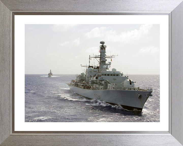 HMS Argyll (F231) Photo Print - Underway 2014 - Royal Navy Type 23 Frigate Posters, Prints, & Visual Artwork Hampshire Prints 10 x 8 Silver Frame Yes