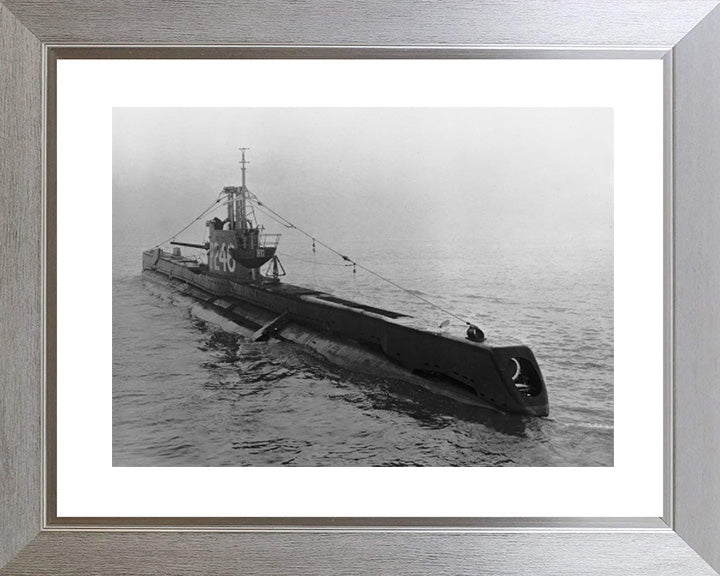 HMS Statesman (P246) Photo Print - Starboard Bow View - Royal Navy S Class Submarine Hampshire Prints 10 x 8 Silver Frame Yes