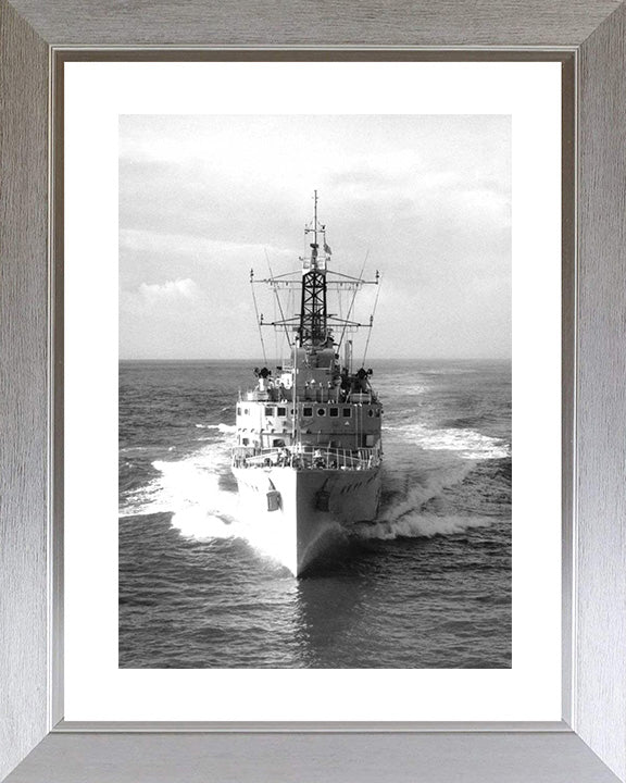 HMS Verulam F29 (R28) | Photo Print | Framed Print | Admiralty V Class | Destroyer | Royal Navy Hampshire Prints