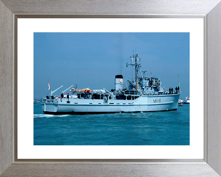 HMS Wilton M1116 | Photo Print | Framed Print | Ton Class | Minesweeper | Royal Navy Hampshire Prints