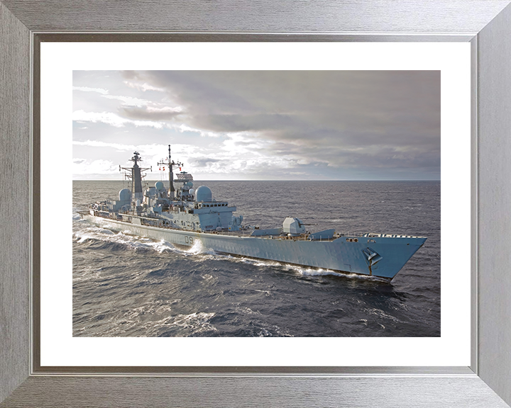 HMS Edinburgh (D97) Royal Navy Type 42 Destroyer Starboard View Photo Print Wall Art Decor Posters, Prints, & Visual Artwork Hampshire Prints 10 x 8 Silver Frame Yes