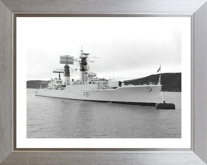 HMS Llandaff F61 | Photo Print | Framed Print | Salisbury Class | Frigate | Royal Navy Hampshire Prints