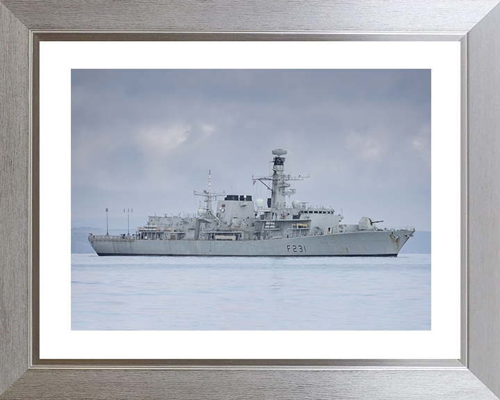 HMS Argyll (F231) Royal Navy Type 23 Frigate Starboard Side View Wall Art Photo Print Decor Posters, Prints, & Visual Artwork Hampshire Prints 10 x 8 Silver Frame Yes