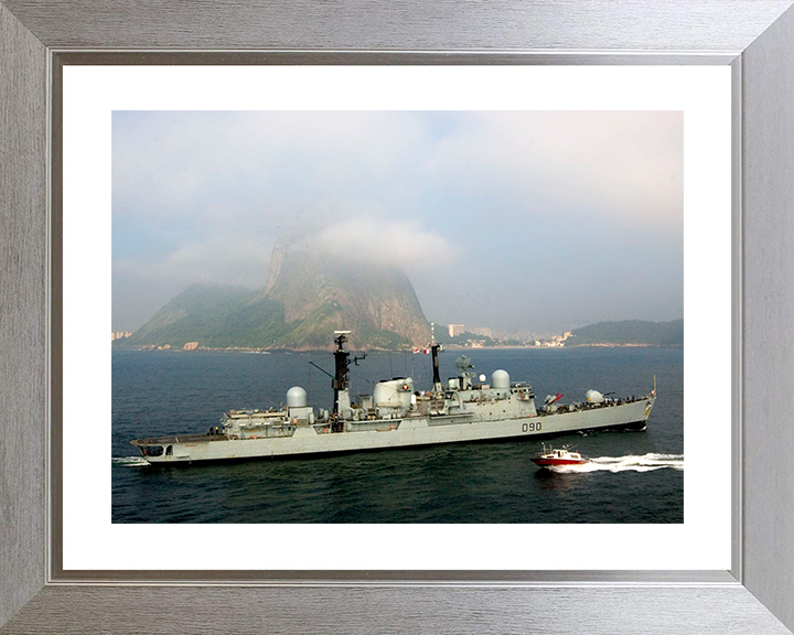 HMS Southampton (D90) Photo Print - Rio de Janeiro 2005 - Royal Navy Type 42 Destroyer Posters, Prints, & Visual Artwork Hampshire Prints 10 x 8 Silver Frame Yes
