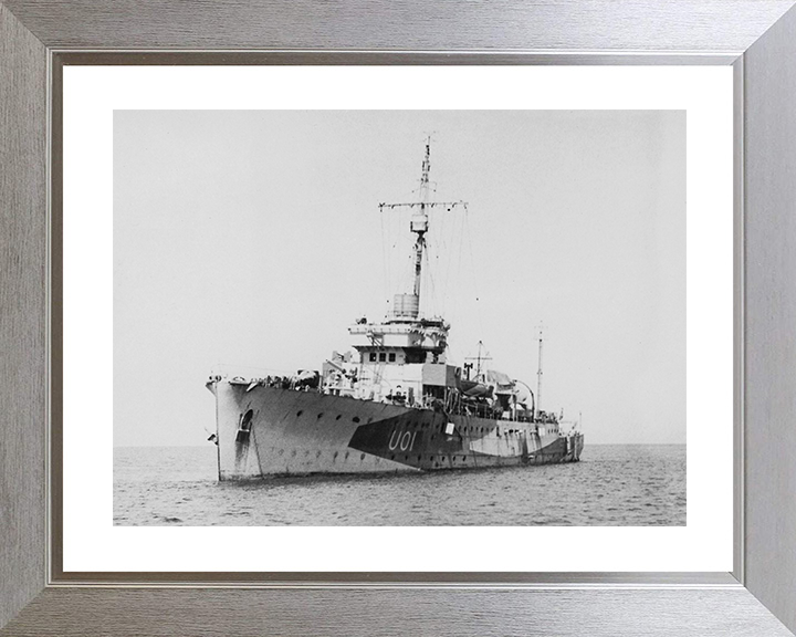 HMS Bridgewater (U01) Royal Navy Bridgewater Class Sloop at Sea 1942 Photo Print Wall Art Decor Posters, Prints, & Visual Artwork Hampshire Prints 10 x 8 Silver Frame Yes
