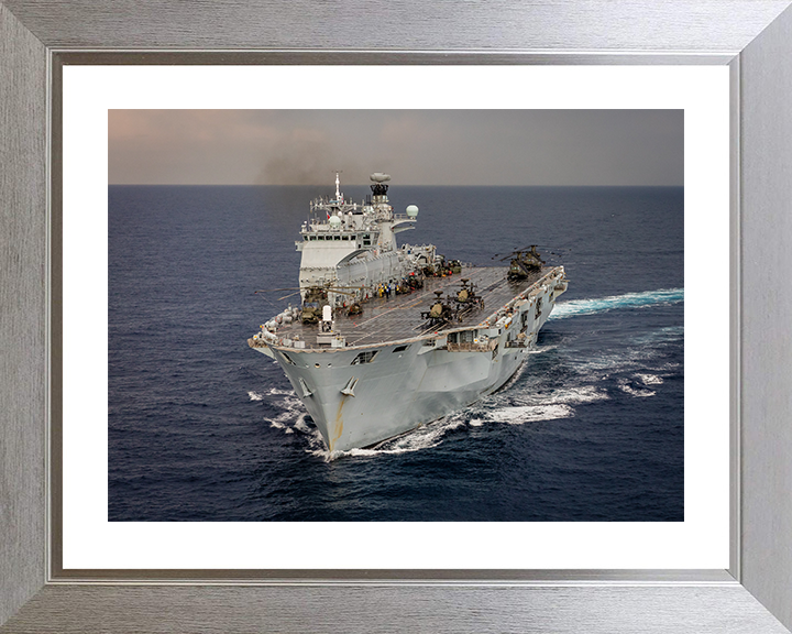 HMS Ocean (L12) Photo Print - Mediterranean 2016 - Royal Navy Landing Platform Helicopter Hampshire Prints 10 x 8 Silver Frame Yes
