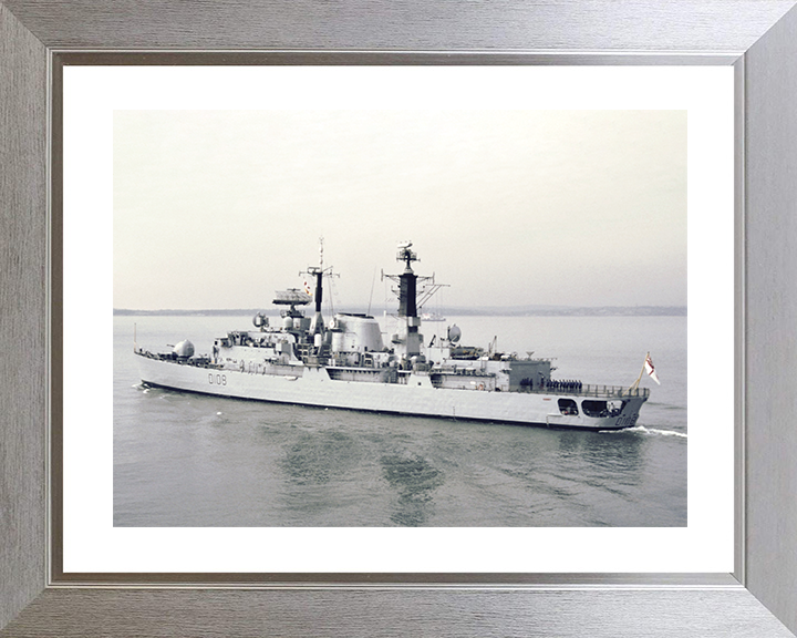 HMS Cardiff (D108) Royal Navy Type 42 Destroyer Southsea Photo Print Wall Art Decor Posters, Prints, & Visual Artwork Hampshire Prints 10 x 8 Silver Frame Yes