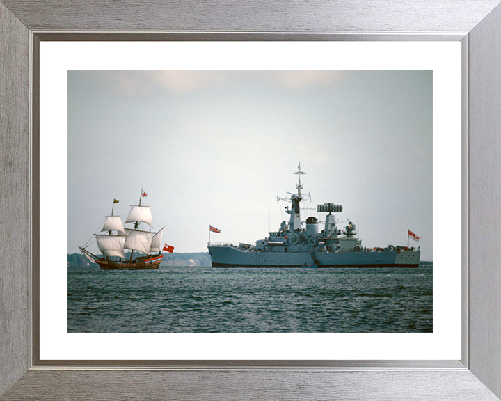 HMS Ariadne (F72) Photo Print - Yorktown 1981 - Royal Navy Leander Class Frigate Hampshire Prints 10 x 8 Silver Frame Yes