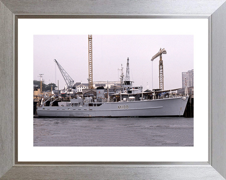 HMS Walkerton M1188 | Photo Print | Framed Print | Ton Class | Minesweeper | Royal Navy Hampshire Prints