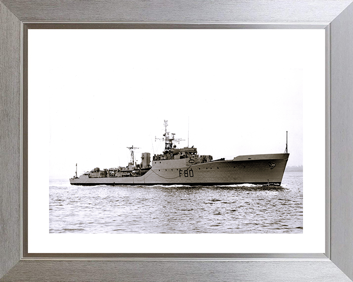 HMS Duncan (F80) Photo Print - Starboard View - Royal Navy Blackwood Class Frigate Posters, Prints, & Visual Artwork Hampshire Prints 10 x 8 Silver Frame Yes