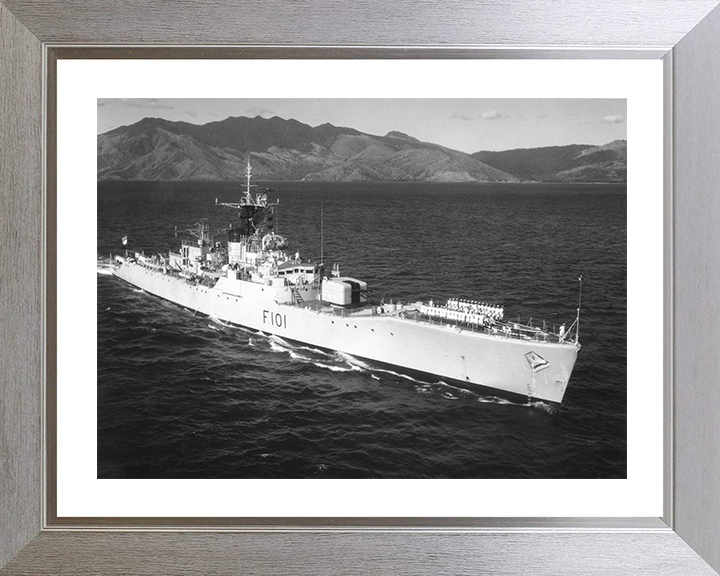 HMS Yarmouth (F101) Photo Print - High Starboard View - Royal Navy Rothesay Class Frigate