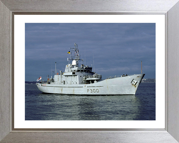 HMS Lindisfarne P300 Royal Navy Island class Patrol Vessel Photo Print or Framed Photo Print Hampshire Prints