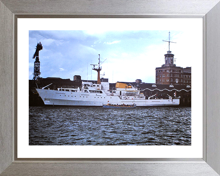 HMS Beagle (A319) Photo Print - Portsmouth 1982 - Royal Navy Bulldog Class Survey Vessel Hampshire Prints 10 x 8 Silver Frame Yes