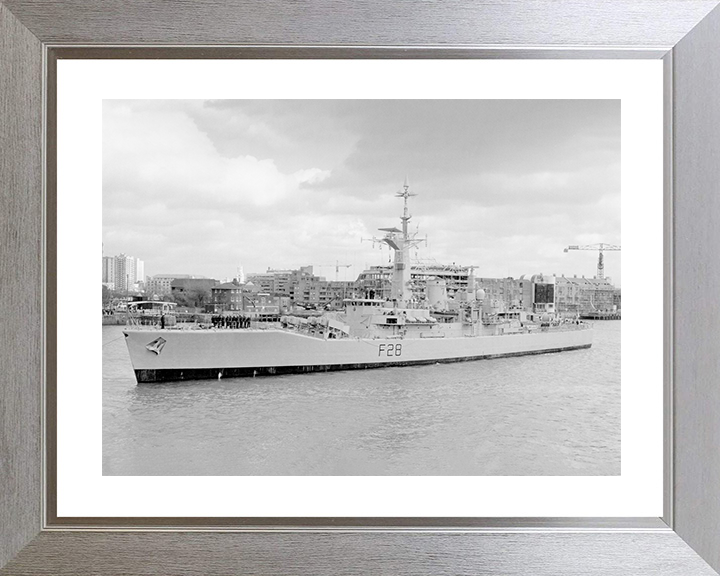 HMS Cleopatra (F28) Royal Navy Leander Class Frigate Entering Port Photo Print Wall Art Decor Posters, Prints, & Visual Artwork Hampshire Prints 10 x 8 Silver Frame Yes