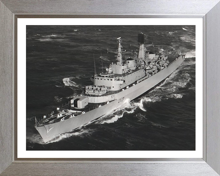 HMS Glamorgan D19 | Photo Print | Framed Print | County Class | Destroyer | Royal Navy Hampshire Prints