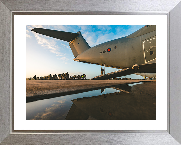 British Army 16 Air Assault Brigade Board an RAF A400M Photo Print Wall Art Military Decor Posters, Prints, & Visual Artwork Hampshire Prints 10 x 8 Silver Frame Yes