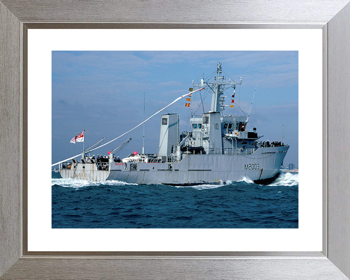 HMS Waveney M2003 | Photo Print | Framed Print | River Class | Minesweeper | Royal Navy Hampshire Prints