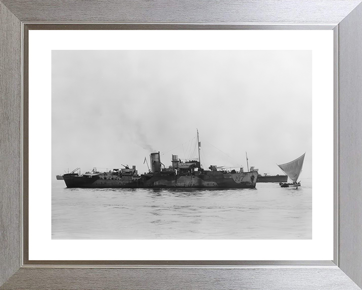 HMS Amaranthus (K17) Royal Navy Flower Class Corvette Warship Starboard View Photo Print Wall Art Decor Posters, Prints, & Visual Artwork Hampshire Prints 10 x 8 Silver Frame Yes