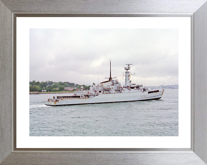 HMS Alacrity (F174) Royal Navy Type 21 Frigate Starboard View Photo Print Wall Art Decor Posters, Prints, & Visual Artwork Hampshire Prints 10 x 8 Silver Frame Yes