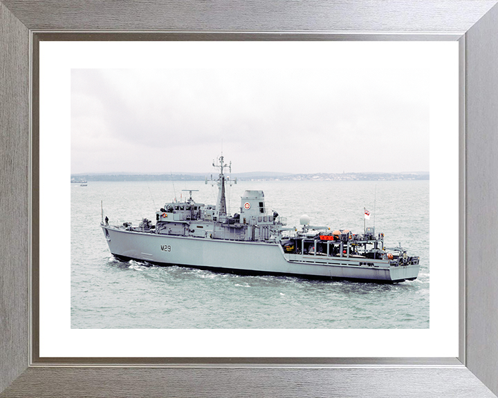 HMS Brecon (M29) Royal Navy Hunt Class Mine Warfare Vessel Leaving Portsmouth Photo Print Wall Art Decor Posters, Prints, & Visual Artwork Hampshire Prints 10 x 8 Silver Frame Yes