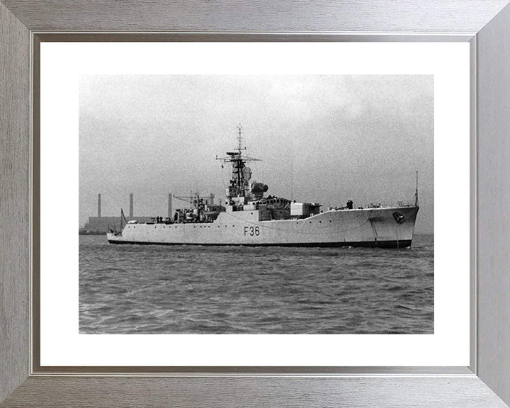 HMS Whitby F36 | Photo Print | Framed Print | Whitby Class | Frigate | Royal Navy Hampshire Prints