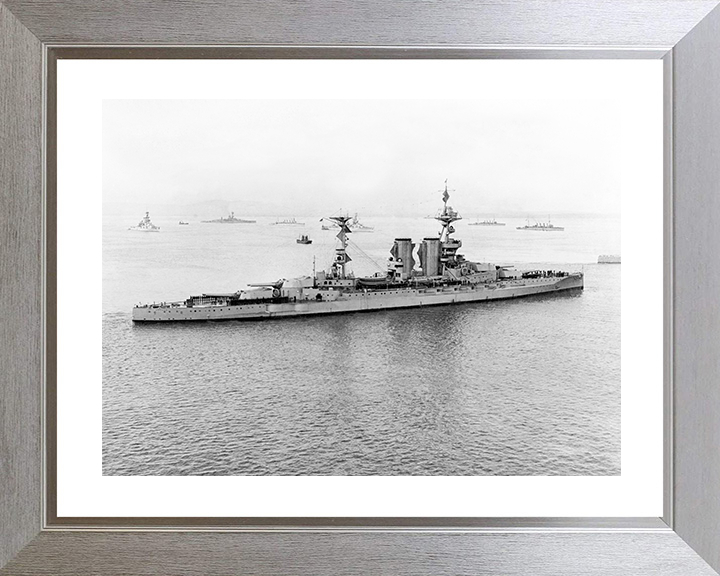 HMS Barham (04) Royal Navy Queen Elizabeth Class Battleship Scapa Flow 1917 Photo Print Wall Art Decor Posters, Prints, & Visual Artwork Hampshire Prints 10 x 8 Silver Frame Yes