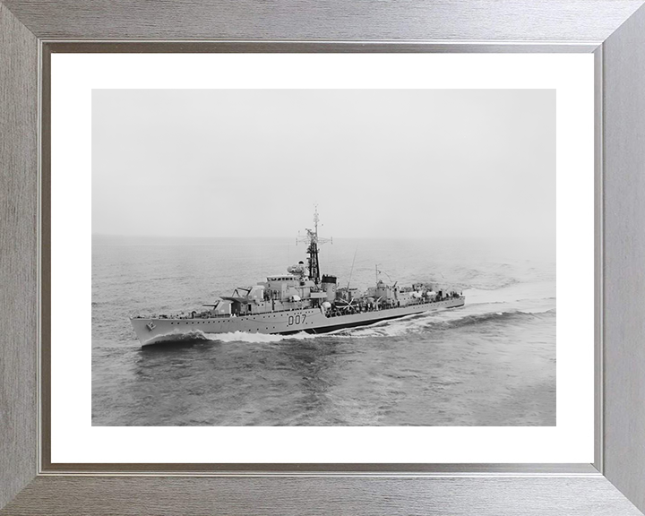 HMS Caesar (D07) (R07) Royal Navy C Class Destroyer Port Side View Photo Print Wall Art Decor Posters, Prints, & Visual Artwork Hampshire Prints 10 x 8 Silver Frame Yes