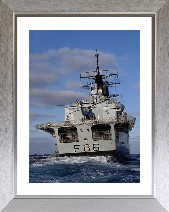 HMS Campbeltown (F86) Royal Navy Type 22 Frigate Stern View Photo Print Wall Art Decor Posters, Prints, & Visual Artwork Hampshire Prints 10 x 8 Silver Frame Yes