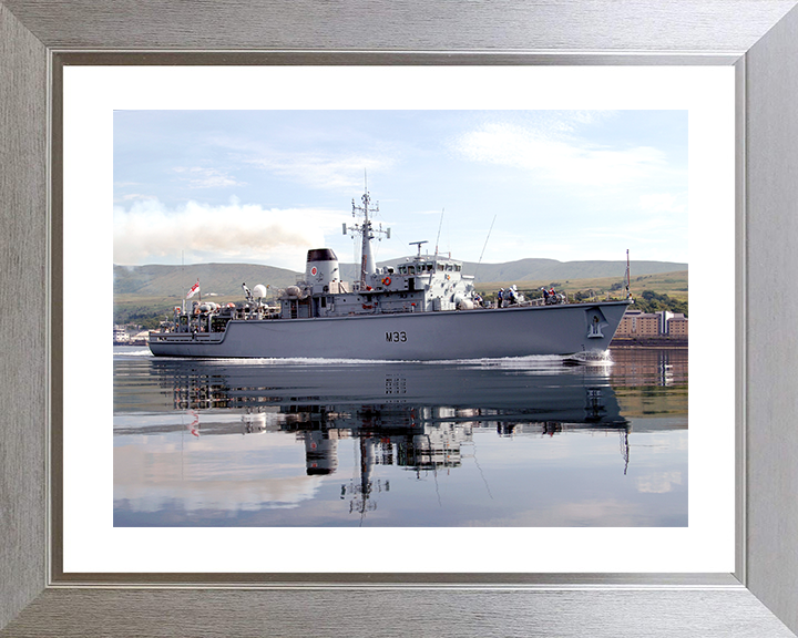 HMS Brocklesby (M33) Royal Navy Hunt Class Mine Warfare Vessel Starboard Side Reflections Photo Print Wall Art Decor Posters, Prints, & Visual Artwork Hampshire Prints 10 x 8 Silver Frame Yes