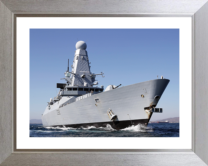 HMS Daring (D32) Royal Navy Type 45 Destroyer Low Starboard View Photo Print Wall Art Decor Posters, Prints, & Visual Artwork Hampshire Prints 10 x 8 Silver Frame Yes