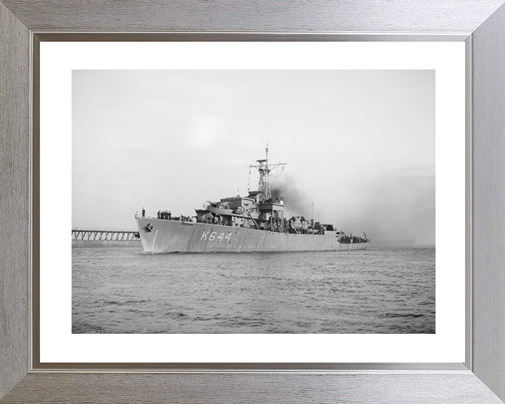 HMS Cawsand Bay (K644) Royal Navy Bay Class Frigate Port Side View Photo Print Wall Art Decor Posters, Prints, & Visual Artwork Hampshire Prints 10 x 8 Silver Frame Yes