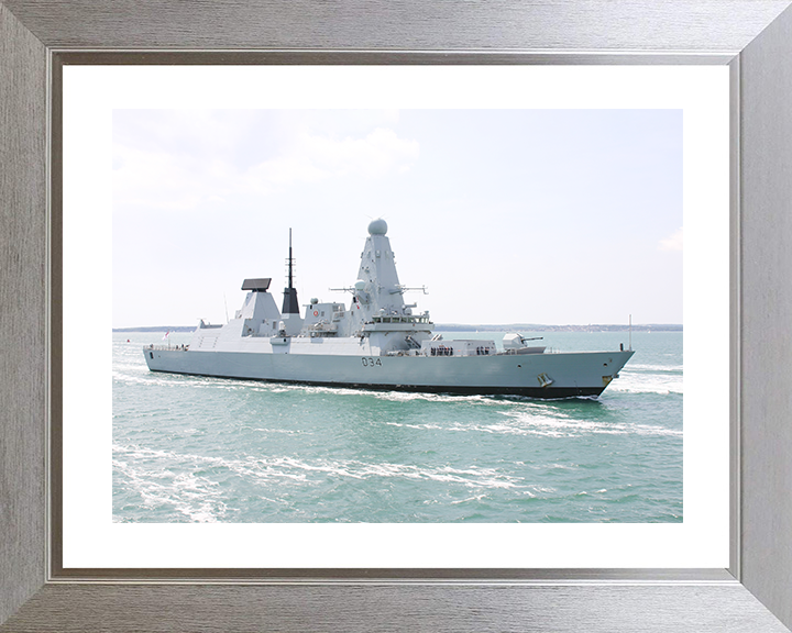 HMS Diamond (D34) Royal Navy Type 45 Destroyer Entering Portsmouth Photo Print Wall Art Decor Posters, Prints, & Visual Artwork Hampshire Prints 10 x 8 Silver Frame Yes