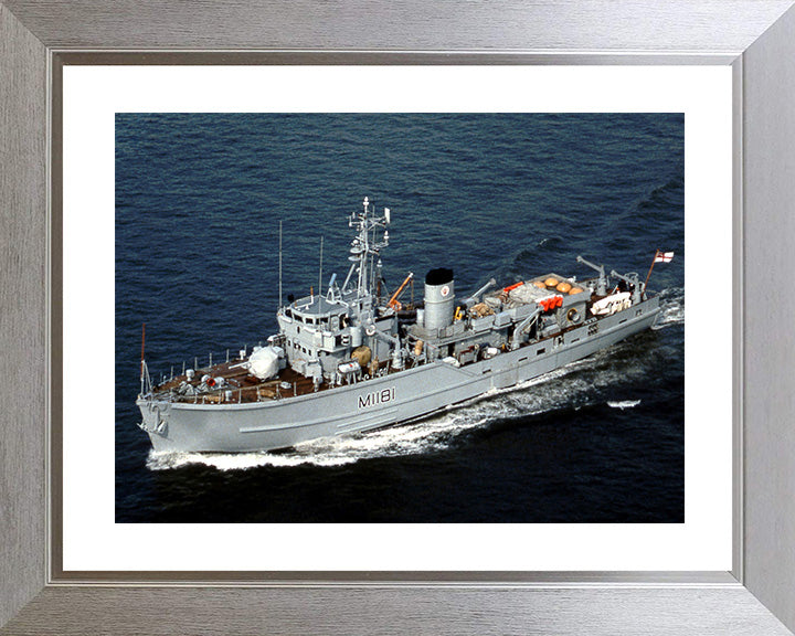 HMS Sheraton (M1181) Photo Print - High Port Side View - Royal Navy Ton Class Minesweeper Hampshire Prints 10 x 8 Silver Frame Yes