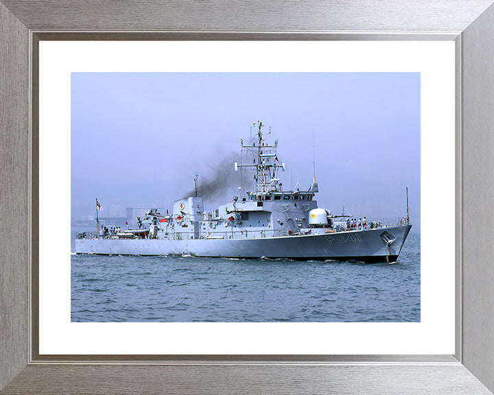 HMS Starling P241 Royal Navy Peacock Class Patrol Vessel Photo Print or Framed Print - Hampshire Prints