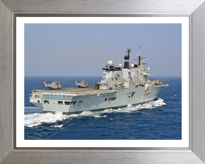 HMS Illustrious R06 | Photo Print | Framed Print | Invincible Class | Aircraft Carrier | Royal Navy Hampshire Prints