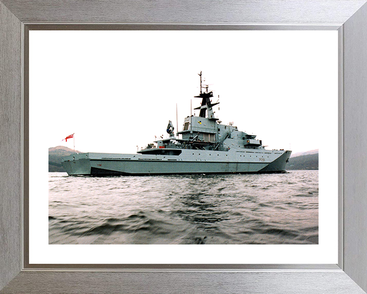 HMS Tyne (P281) Photo Print - On the Clyde 2003 - Royal Navy River Class Patrol Vessel Posters, Prints, & Visual Artwork Hampshire Prints 10 x 8 Silver Frame Yes