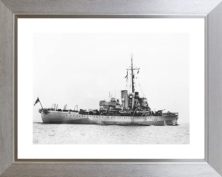 HMS Totland Y88 | Photo Print | Framed Print | Poster | Banff Class | Sloop | Royal Navy Hampshire Prints