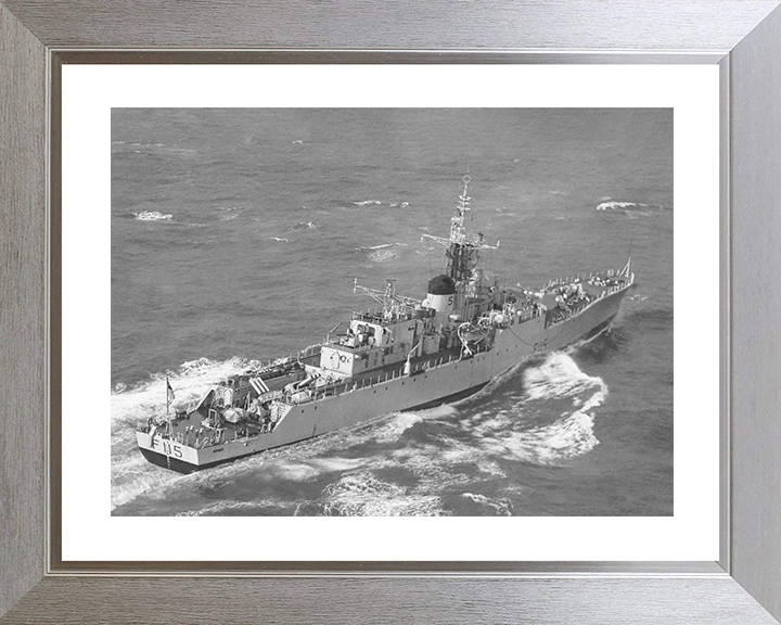 HMS Berwick (F115) Royal Navy Rothesay Class Frigate Underway Photo Print Wall Art Decor Posters, Prints, & Visual Artwork Hampshire Prints 10 x 8 Silver Frame Yes