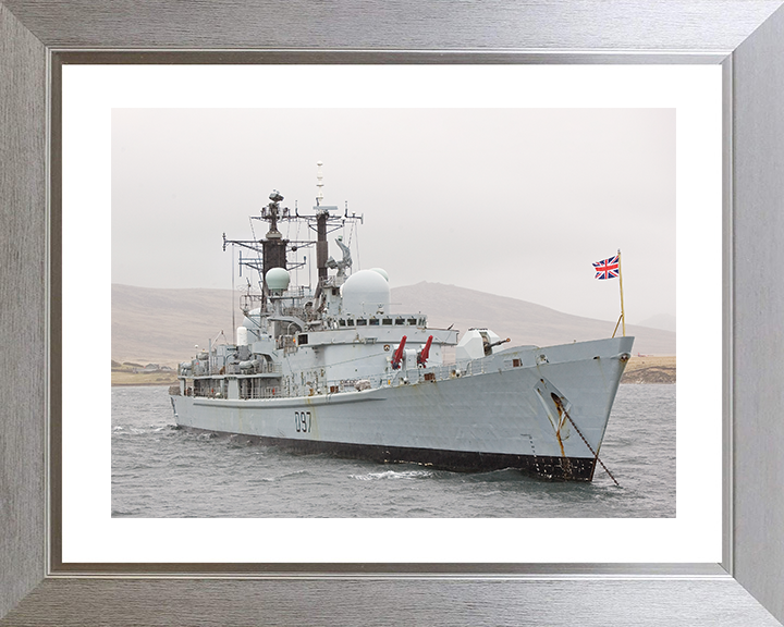 HMS Edinburgh (D97) Royal Navy Type 42 Destroyer Sitting at Anchor Photo Print Wall Art Decor Posters, Prints, & Visual Artwork Hampshire Prints 10 x 8 Silver Frame Yes