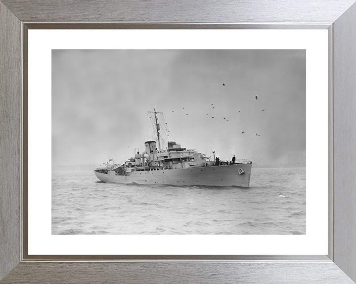 HMS Anchusa (K186) Photo Print - Liverpool 1941 - Royal Navy Flower Class Corvette Hampshire Prints 10 x 8 Silver Frame Yes