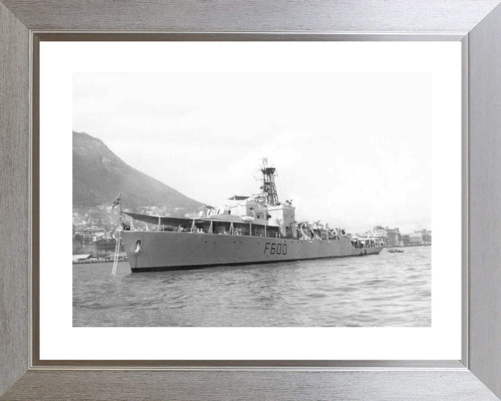 HMS St Brides Bay K600 | Photo Print | Framed Print | Bay Class | Frigate | Royal Navy Hampshire Prints
