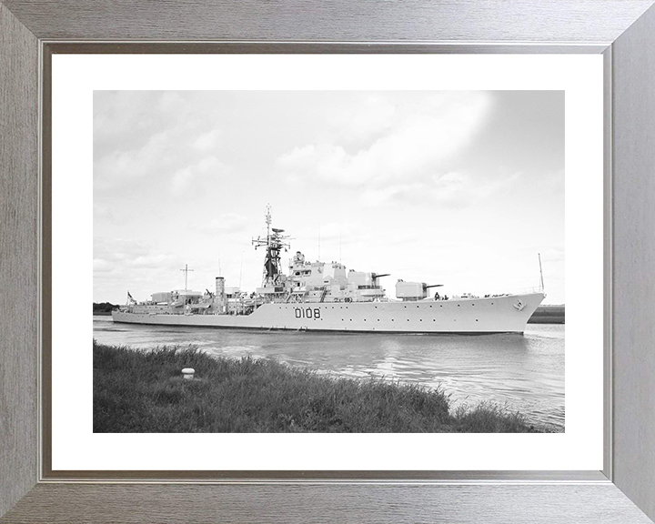 HMS Dainty (D108) Royal Navy Daring Class Destroyer Starboard View Photo Print Wall Art Decor Posters, Prints, & Visual Artwork Hampshire Prints 10 x 8 Silver Frame Yes